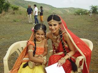 Anushka Sen and Mouni Roy