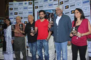 Mahesh Bhatt, Emraan Hashmi, Vikram Bhatt and Mukesh Bhatt at Film Raaz 3 DVD Launch