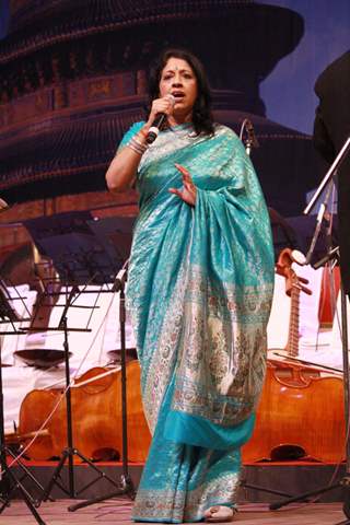 Singer Kavita Krishnamurthy at the ''The India - China Music Festival 2012''