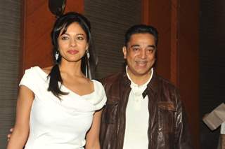 Kamal Haasan and Pooja Kumar at press meet to announce film Vishwaroop premiere