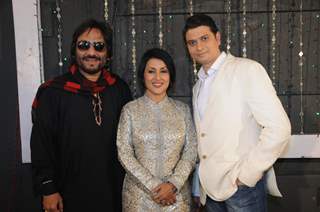 Siddharth Kasyap, Madhushree and Roop Kumar Rathod at the shoot of video album Rock On Hindustan