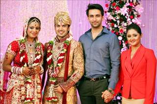 Nandish Sandhu with wife Rashmi Desai at Ajay Choudhary and Jyoti Makkar Wedding