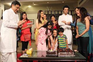 Entire Cast celebrating 1st Anniversary of the show Jhilmil Sitaaron Ka Aangan Hoga