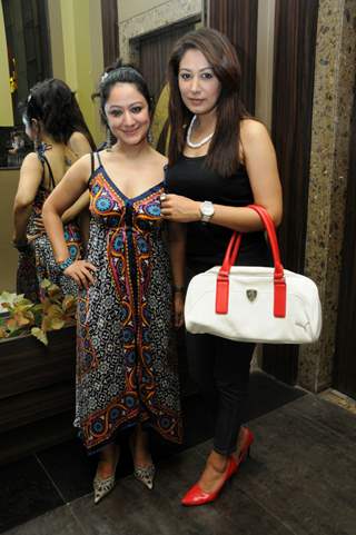 Anjali and Madhuri Pandey at Cresecndo Music launches Zubair Ahmed's album Shehar Se Door