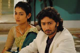Kunal Karan Kapoor and Aakanksha Singh as Mohan and Megha in Na Bole Tum Na Maine Kuch Kaha Season 2