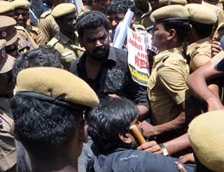 Students stage a protest against release of 'Madras Cafe' in Chennai