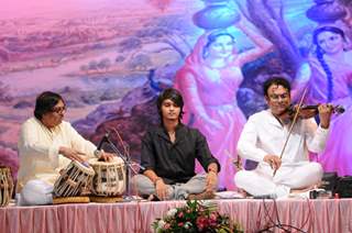 Deepak Pandit performing at the festival