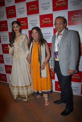 Nargis Fakhri was the showstopper for designer Ritu Kumar at LAKME FASHION WEEK 2013