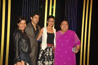 Zoya, Farhan and Adhuna Akhtar with Honey Irani at Rakesh Roshan's 64th birthday bash