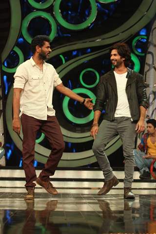 Prabhu Deva and Shahid Kapoor at R.Rajkumar promotion on DID Dance Ka Tashan