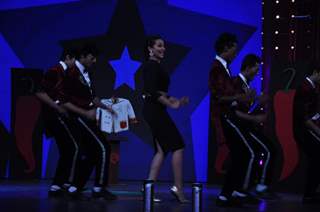 Sonakshi Sinha performs during 'Bulet Raja' Promotions