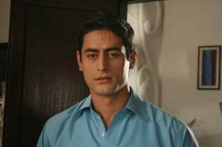 Mohit Raina as Garv