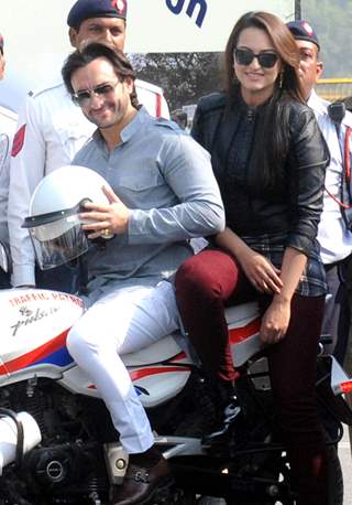 Saif Ali Khan & Sonakshi Sinha at a Road Safety Awareness Campaign