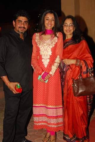 Rajan Shahi with Amardeep Jha and her daughter at the get together for Aur Pyar Ho Gaya