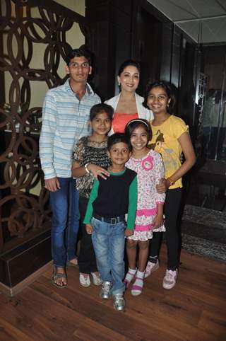 Madhuri Dixit with her fans during Dedh Ishqiya Promotions