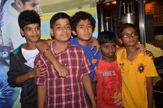 Partho Gupte with his fellow co-stars at the Hawaa Hawaai screening visit