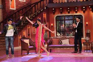 Sonam Kapoor and Kapil perform on Comedy Nights with Kapil