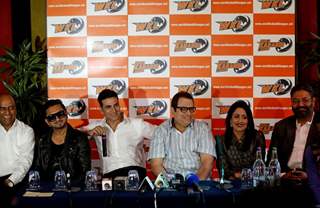 Honey Singh, Akshay Kumar and Ramesh Taurani at the Launch of World Kabaddi League