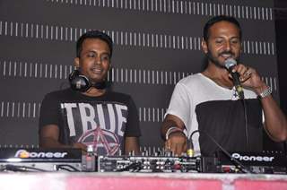 Nikhil Chinapa playing the DJ at the Launch of NIKHILXKOOVS