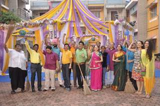 Tarak Mehta Ka Ooltah Chashmah Join Clean India Campaign