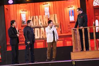 A gig by the Khans as India TV's Iconic Show Aap Ki Adalat Completes 21 Years