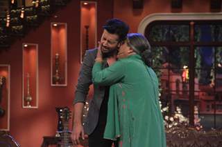 Dadi was snapped kissing Atif Aslam on Comedy Nights With Kapil