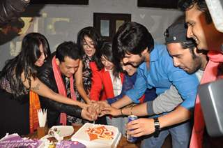 The cast of Veera cut the cake along with Yash Patnaik