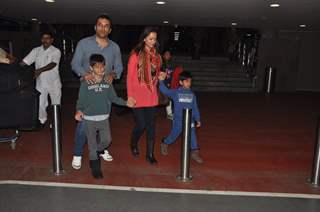 Gayatri Joshi was snapped with her family at Airport