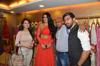 Koena Mitra and Roop Durgapal pose with guests at Gagan Kumar's Store Launch