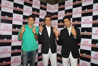 Team of Adaalat poses for the media at the Completion of 400 Episodes