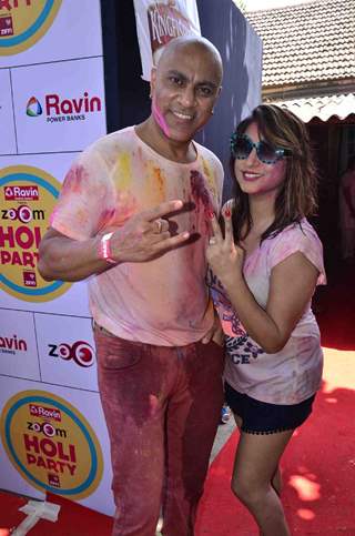 Baba Sehgal poses for the media at Zoom Holi Bash