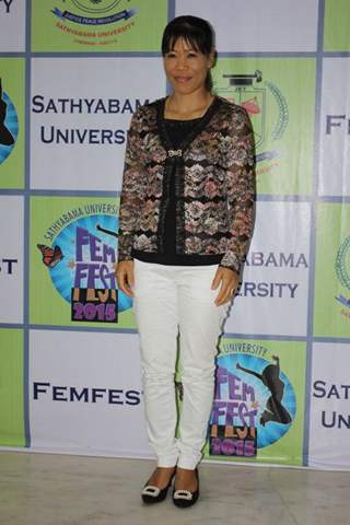 Mary Kom poses for the media at Sathyabama University