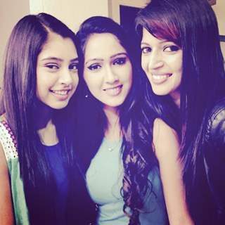 Niti Taylor with Krissan and Charlie