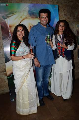Siddharth Roy Kapoor, Vidya Balan And Shonali Bose Poses at Screening of Margarita With a Straw