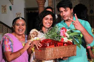 Anas Rashid and Neelu Vaghela