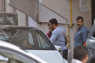 Nagma Snapped at Salman's Residence (Galaxy Apartments)