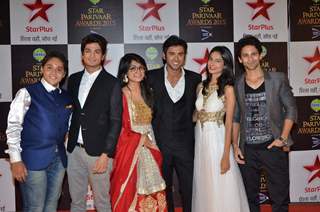 Team of Nisha Aur Uske Cousins at Star Parivaar Awards 2015