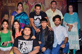 Salman, Renuka Shahane, Mahesh Manjrekar and Usha Nadkarni at Promotions of Marathi Movie 'Janiva'