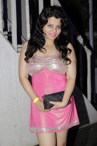 Shraddha Sharma poses for the media at Manik and Preethi Soni's Anniversary Celebration