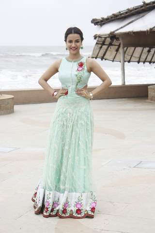 Tia Bajpai at Press Meet of Baankey Ki Crazy Baraat