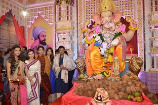 Ruhi Singh, Kyra Dutt, Satarupa Pyne, Akanksha Puri and Madhur Celebrates Ganeshotsav