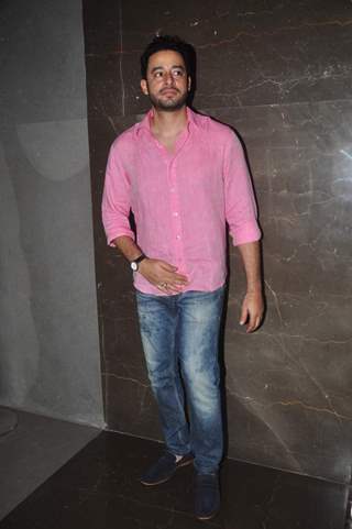 Zulfi Syed at the Premiere of Meeruthiya Gangsters