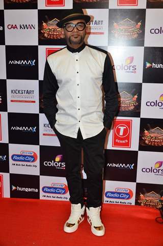 Benny Dayal Pays Tribute to Gulshan Kumar