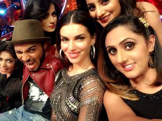 Scarlett Wilson Reunites with Jhalak Dikhla Jaa 8 Contestants!