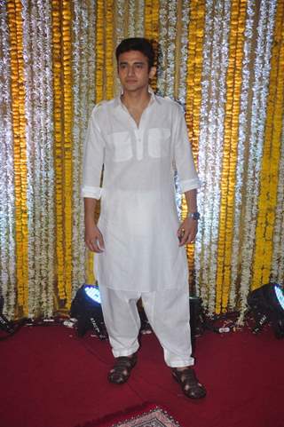 Romit Raj at 'Mata Ki Chowki' Hosted By Ronit Roy on His Birthday