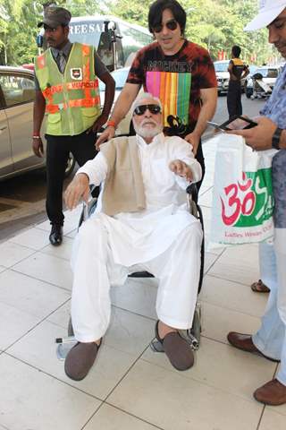 Kader Khan Snapped at Airport