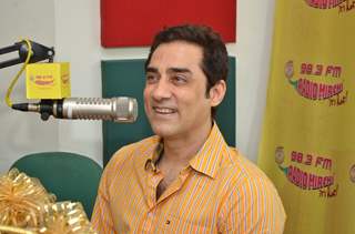 Faisal Khan for Promotes 'Chinar Daastaan - E - Ishq' at Radio Mirchi