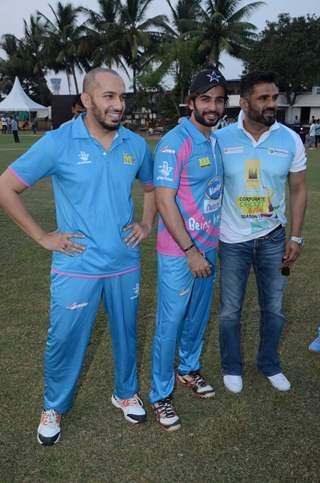 Ali Quli Miza, Jay Bhanushali and Suniel Shetty at Pitch Blue Corporate Match