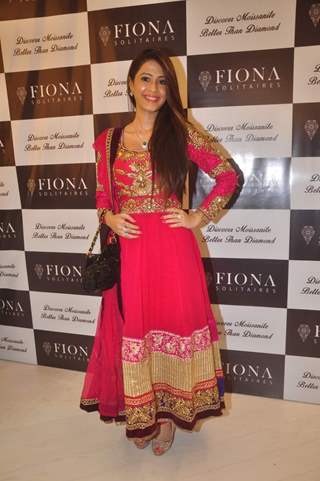 Dimple Jhangiani at Launch of Fiona Solitaires Stores