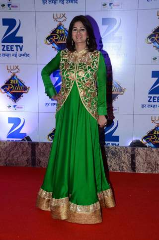 Resham Seth at Zee Rishtey Awards 2015